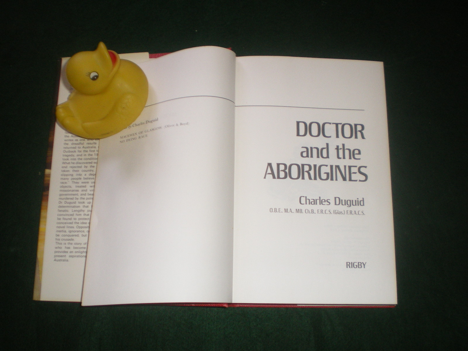 Doctor And The Aborigines (1st edition) by Charles Duguid. Rigby, 1972. - Image 3