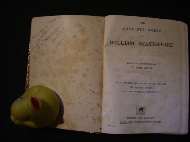 The Complete Works Of William Shakespeare featuring an introduction by St. John Ervine and the essay Shakespeare And Bacon by Sir Henry Irving. Collins Clear-Type Press, 1928 - Image 4