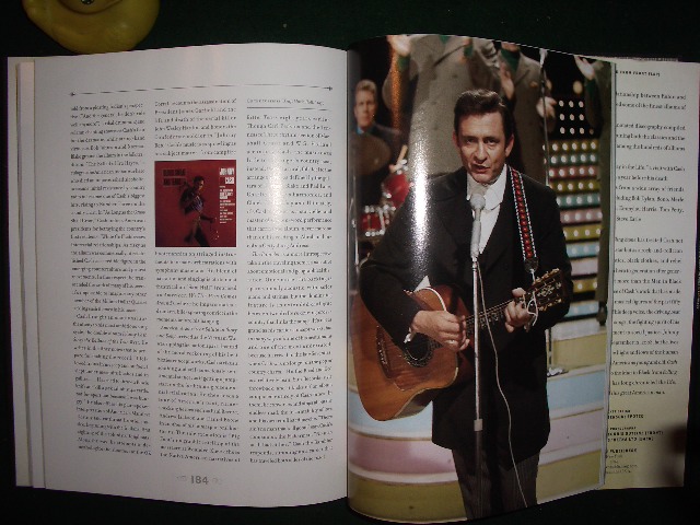 Cash (1st edition) by the editors of Rolling Stone. Rolling Stone, 2004 - Image 3