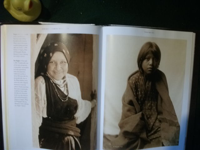 Edward S. Curtis Portraits: The Many Faces Of The Native American (1st edition) by Wayne L. Youngblood. Compendium Publishing, 2009 - Image 5