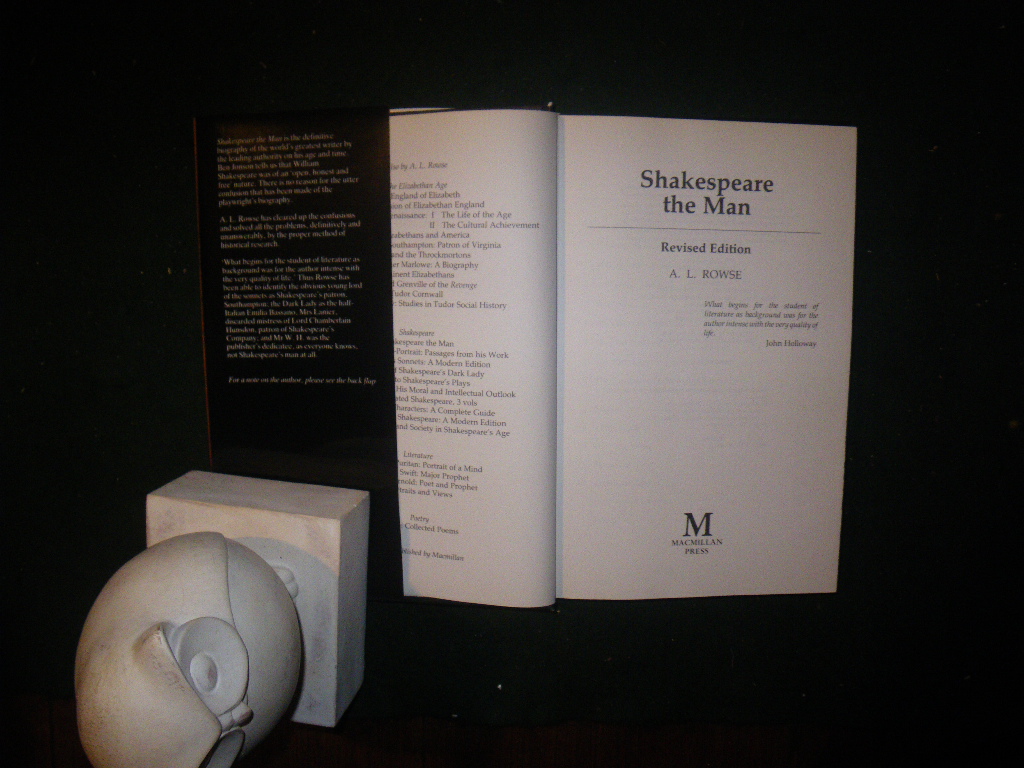 Shakespeare Hardbacks by A. L. Rowse $28 each - Image 5